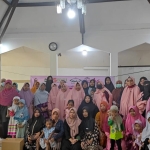 Peringati Hari Solidaritas Hijab Internasional, PW Mushida Bali Berbagi Jilbab Gratis