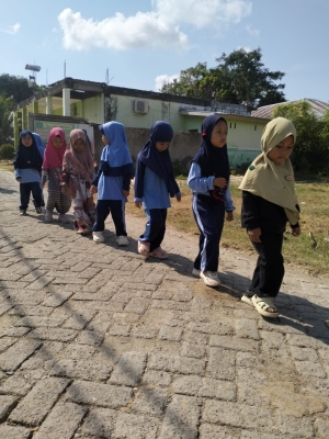 Learning on the go TK Yaa Bunayya Hidayatullah Bone