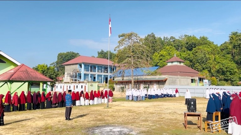Dari Pesantren untuk Negeri, Muslimat Hidayatullah dan Santri Putri Hidayatullah Kendari Semarakkan HUT RI ke-81