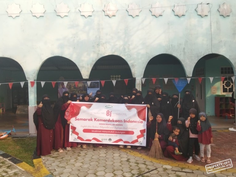 Semarak HUT RI ke-81, Muslimat Bulungan Gelar Senam Sehat dan Bersih-Bersih Lingkungan
