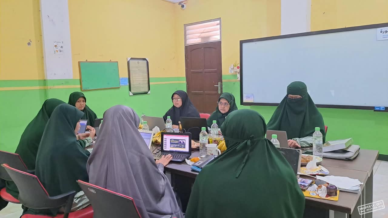 Rapat Pleno Pengurus Wilayah Muslimat Hidayatullah Jawa Timur Kuatkan Keikhlasan Dalam Menjalankan Amanah