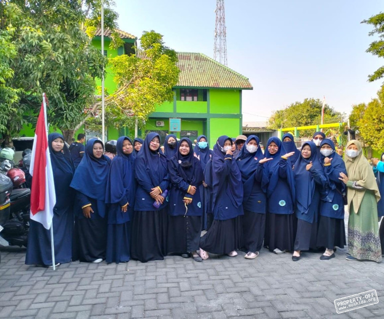 Peringati Hari Kemerdekaan RI, Mushida Grobogan Gelar Kegiatan Jalan Sehat dan Berbagai Lomba