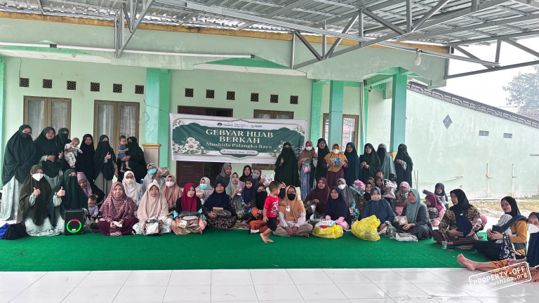 Muslimat Hidayatullah Palangka Raya Gelar Gebyar Hijab Berkah dan Sedekah Jum’at