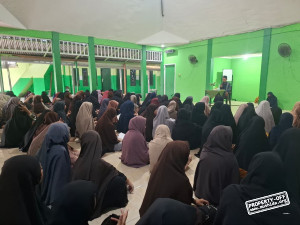 PD Muslimat Hidayatullah Kota Ternate Perkuat Pemahaman Fiqih Sholat Pada Kegiatan Taklim Jum’at